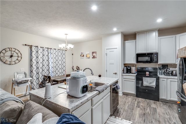 3313 Jackson Park Drive NW, Massillon, OH 44646