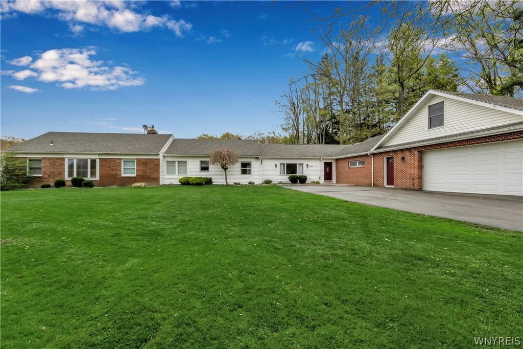 280 Pine Street, Aurora, NY 14052