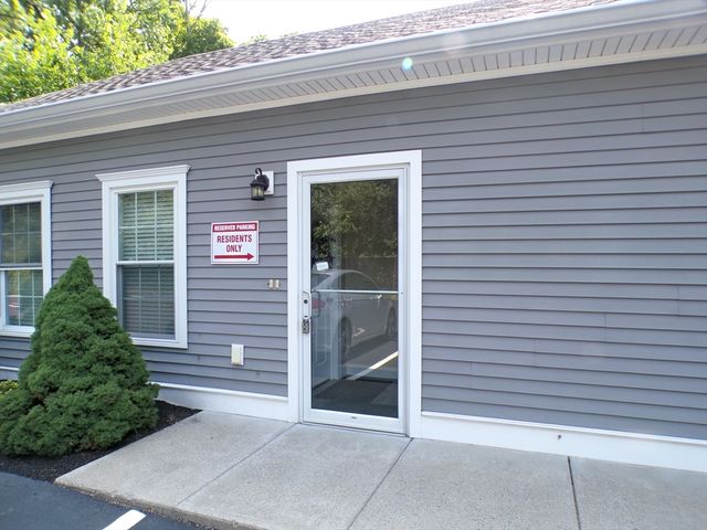 1072 Washington St 3, Weymouth, MA 02189