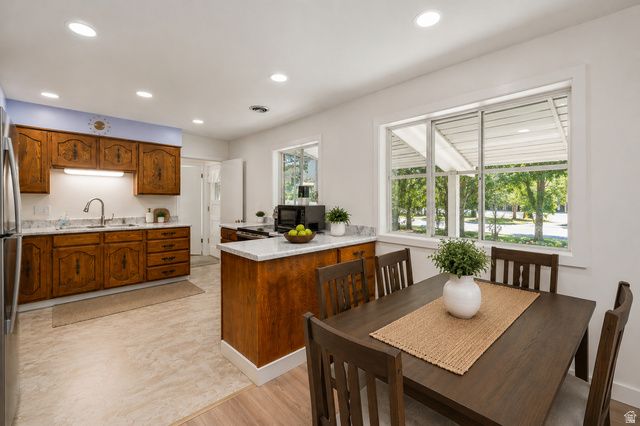 6871 S SPRINGBROOK WAY, Cottonwood Heights, UT 84121