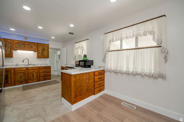 6871 S SPRINGBROOK WAY, Cottonwood Heights, UT 84121