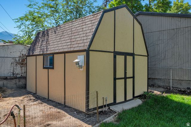 6871 S SPRINGBROOK WAY, Cottonwood Heights, UT 84121