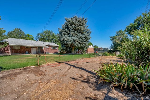 6871 S SPRINGBROOK WAY, Cottonwood Heights, UT 84121
