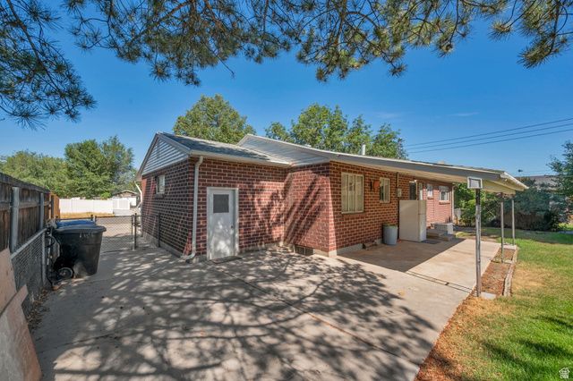 6871 S SPRINGBROOK WAY, Cottonwood Heights, UT 84121