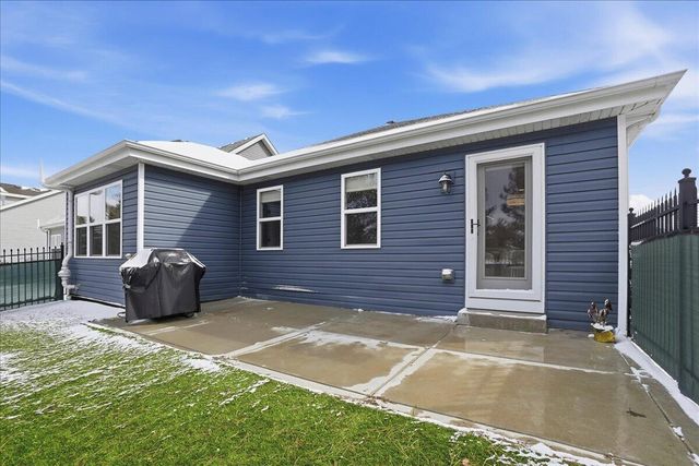 10132 Azalea Drive, Crown Point, IN 46307