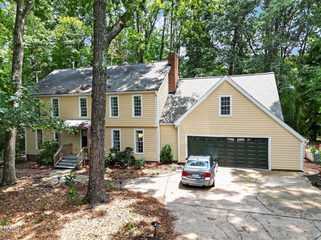 8824 Woodyhill Road, Raleigh, NC 27613