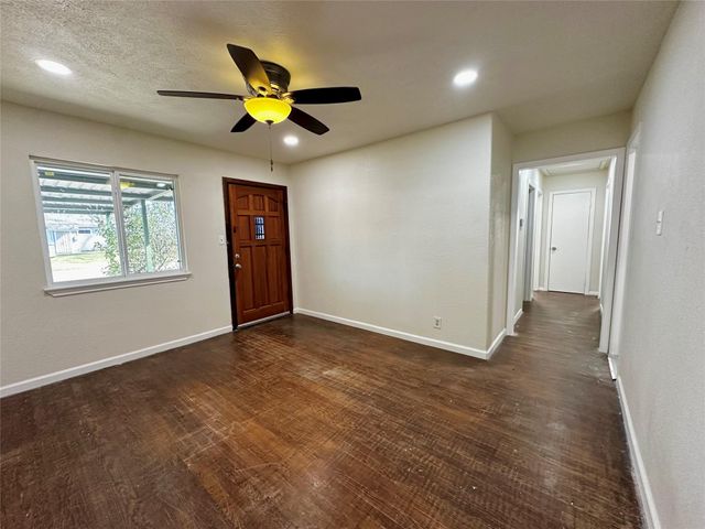 9434 Fairland Drive, Houston, TX 77051