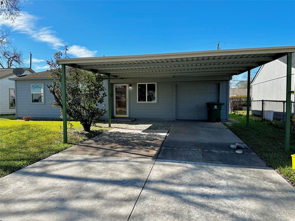 9434 Fairland Drive, Houston, TX 77051