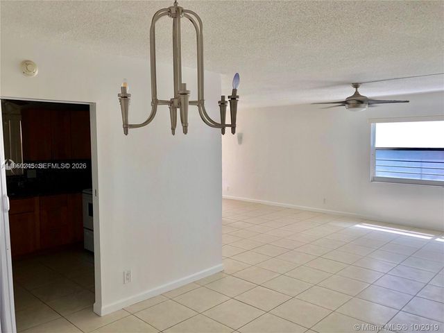 121 Golden Isles Dr 407, Hallandale Beach, FL 33009
