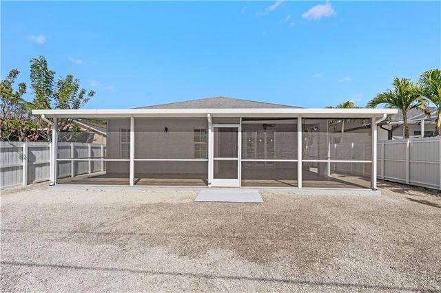 183 7th ST, Naples, FL 34113