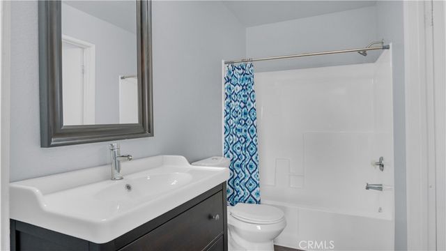 6100 Rugby Ave 313, Huntington Park, CA 90255
