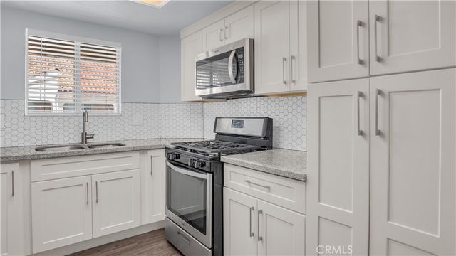 6100 Rugby Ave 313, Huntington Park, CA 90255