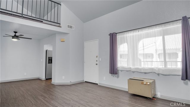 6100 Rugby Ave 313, Huntington Park, CA 90255