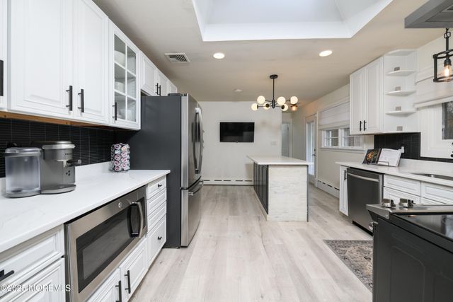 12 Collier Lane, Morganville, NJ 07751