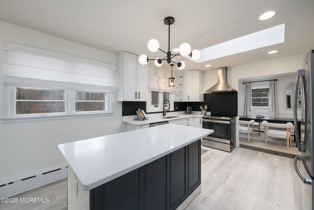 12 Collier Lane, Morganville, NJ 07751