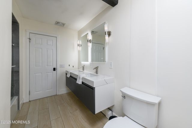 12 Collier Lane, Morganville, NJ 07751