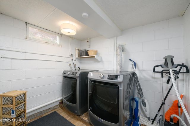 12 Collier Lane, Morganville, NJ 07751