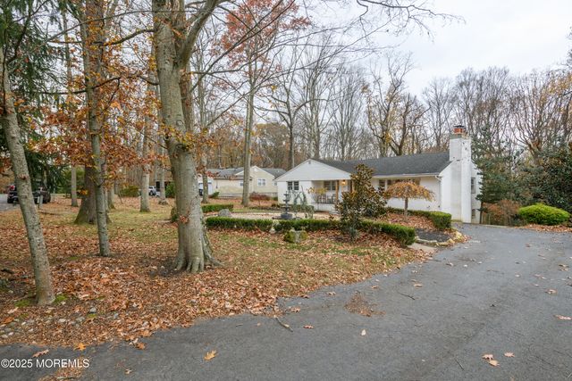 12 Collier Lane, Morganville, NJ 07751