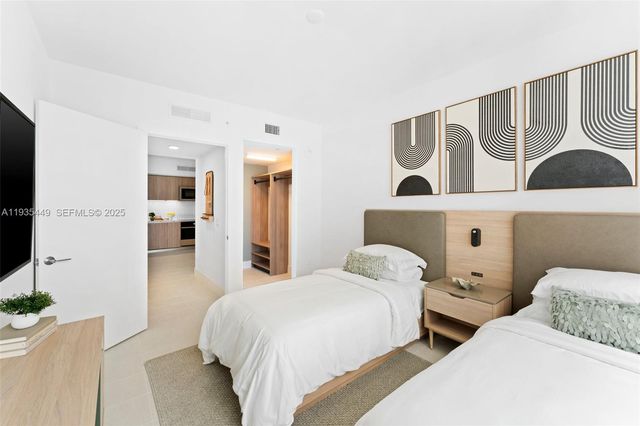 159 NE 6th St 4415, Miami, FL 33132