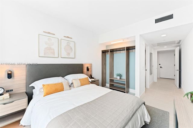 159 NE 6th St 4415, Miami, FL 33132