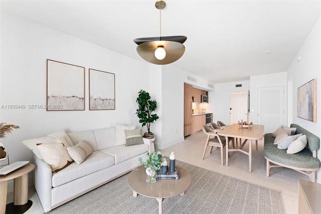 159 NE 6th St 4415, Miami, FL 33132