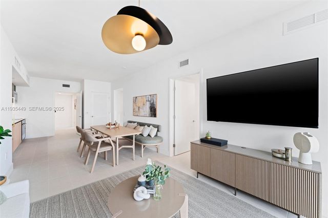 159 NE 6th St 4415, Miami, FL 33132