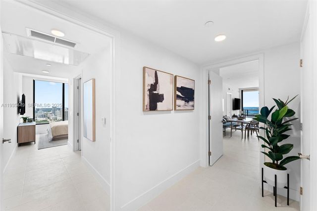 159 NE 6th St 4415, Miami, FL 33132