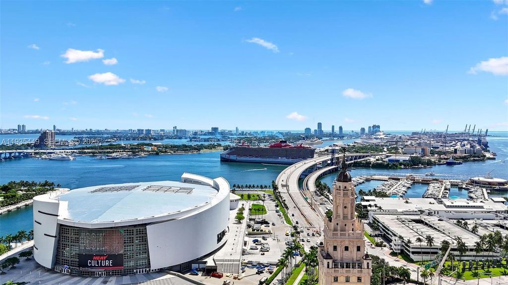 159 NE 6th St 4415, Miami, FL 33132