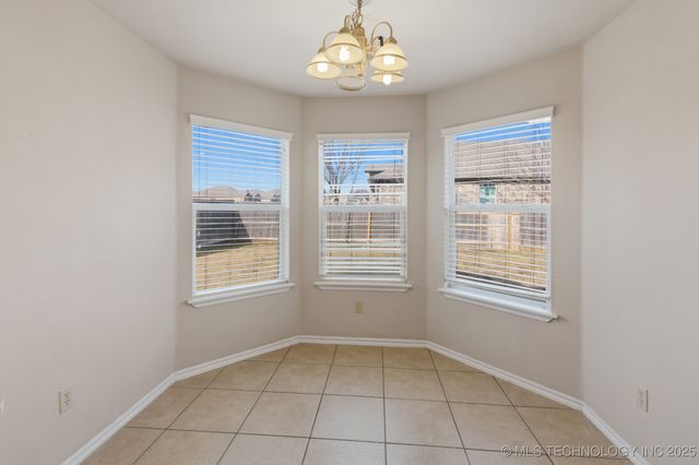 3402 Stonewall Drive, Bartlesville, OK 74006