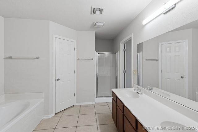 3402 Stonewall Drive, Bartlesville, OK 74006