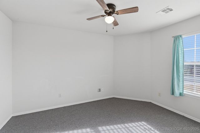 3402 Stonewall Drive, Bartlesville, OK 74006