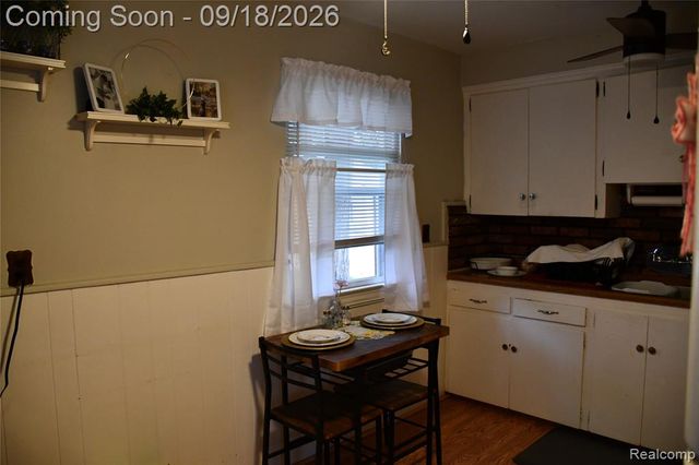 7725 Jackson Street, Taylor, MI 48180