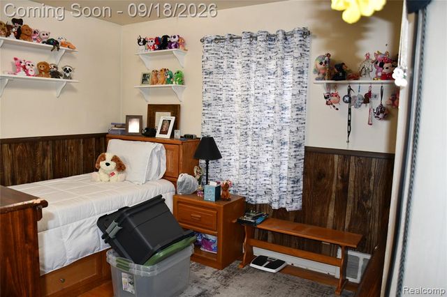 7725 Jackson Street, Taylor, MI 48180