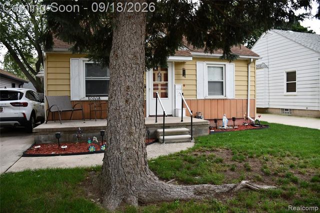 7725 Jackson Street, Taylor, MI 48180