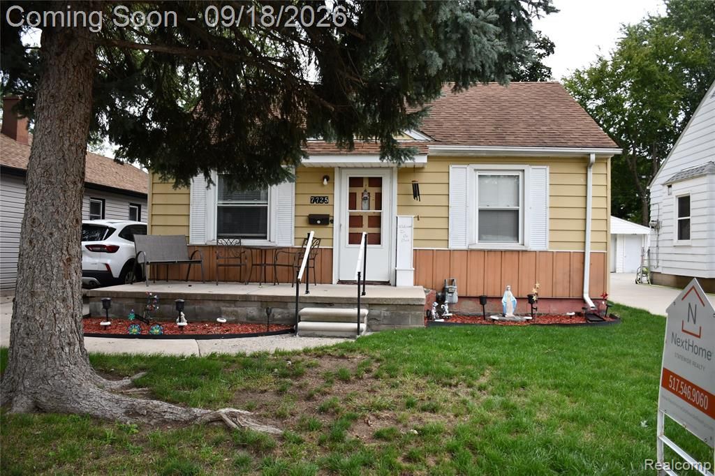 7725 Jackson Street, Taylor, MI 48180