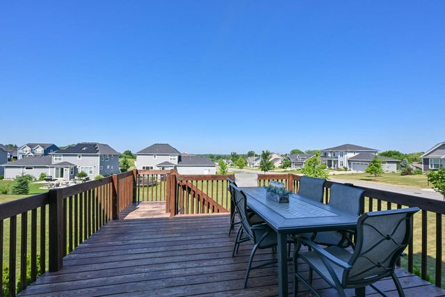 8735 S Bell Meadow COURT, Franklin, WI 53132