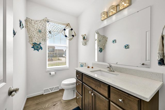 8735 S Bell Meadow COURT, Franklin, WI 53132
