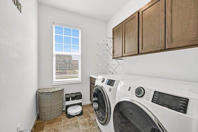 8735 S Bell Meadow COURT, Franklin, WI 53132