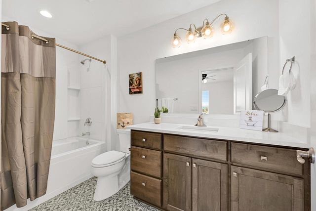 8735 S Bell Meadow COURT, Franklin, WI 53132