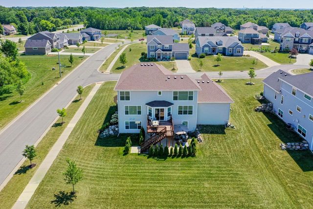 8735 S Bell Meadow COURT, Franklin, WI 53132