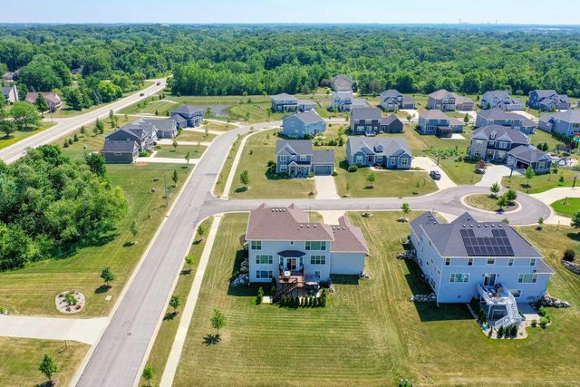 8735 S Bell Meadow COURT, Franklin, WI 53132