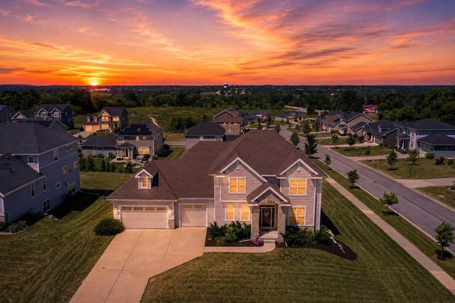8735 S Bell Meadow COURT, Franklin, WI 53132