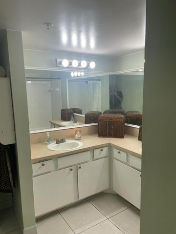 300 Scotia Drive 105, Hypoluxo, FL 33462