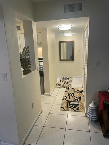 300 Scotia Drive 105, Hypoluxo, FL 33462