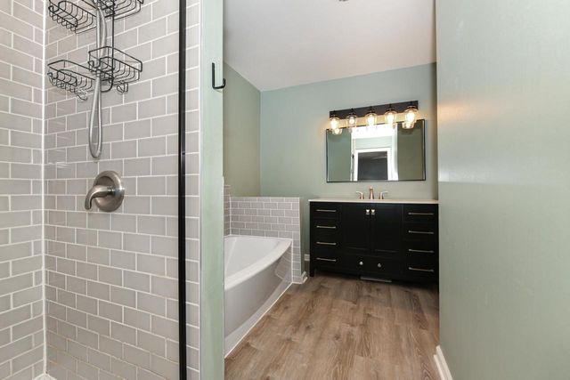 10600 S Shepard AVENUE, Oak Creek, WI 53154