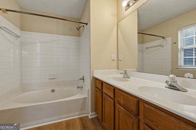 1242 Vintage Pointe Drive, Lawrenceville, GA 30044