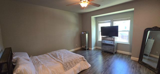 5421 College Oak Dr, Sacramento, CA 95841