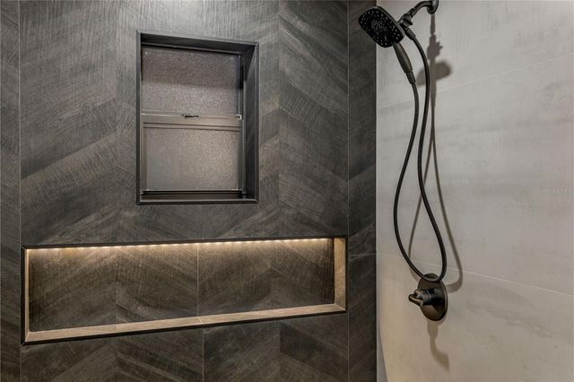 2516 PINE TREE DRIVE, Edgewater, FL 32141