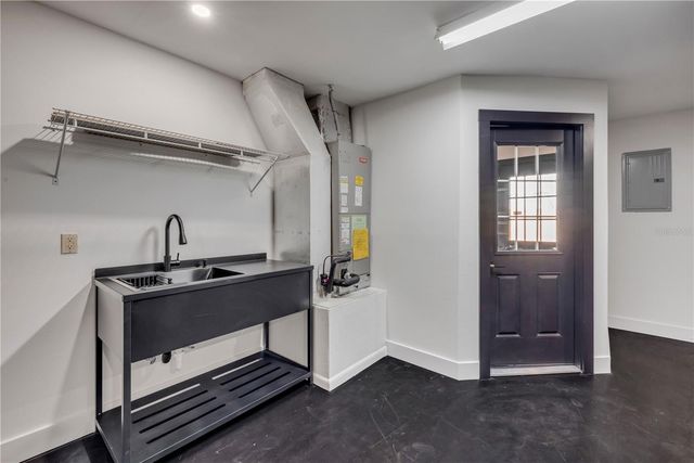 2516 PINE TREE DRIVE, Edgewater, FL 32141