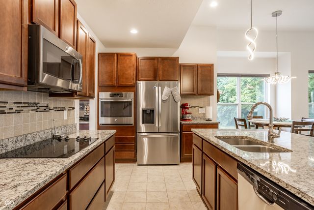 9235 Crystal River, Indianapolis, IN 46240